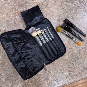 BareMinerals and IT for Ulta - Bundle of Makeup Brushes